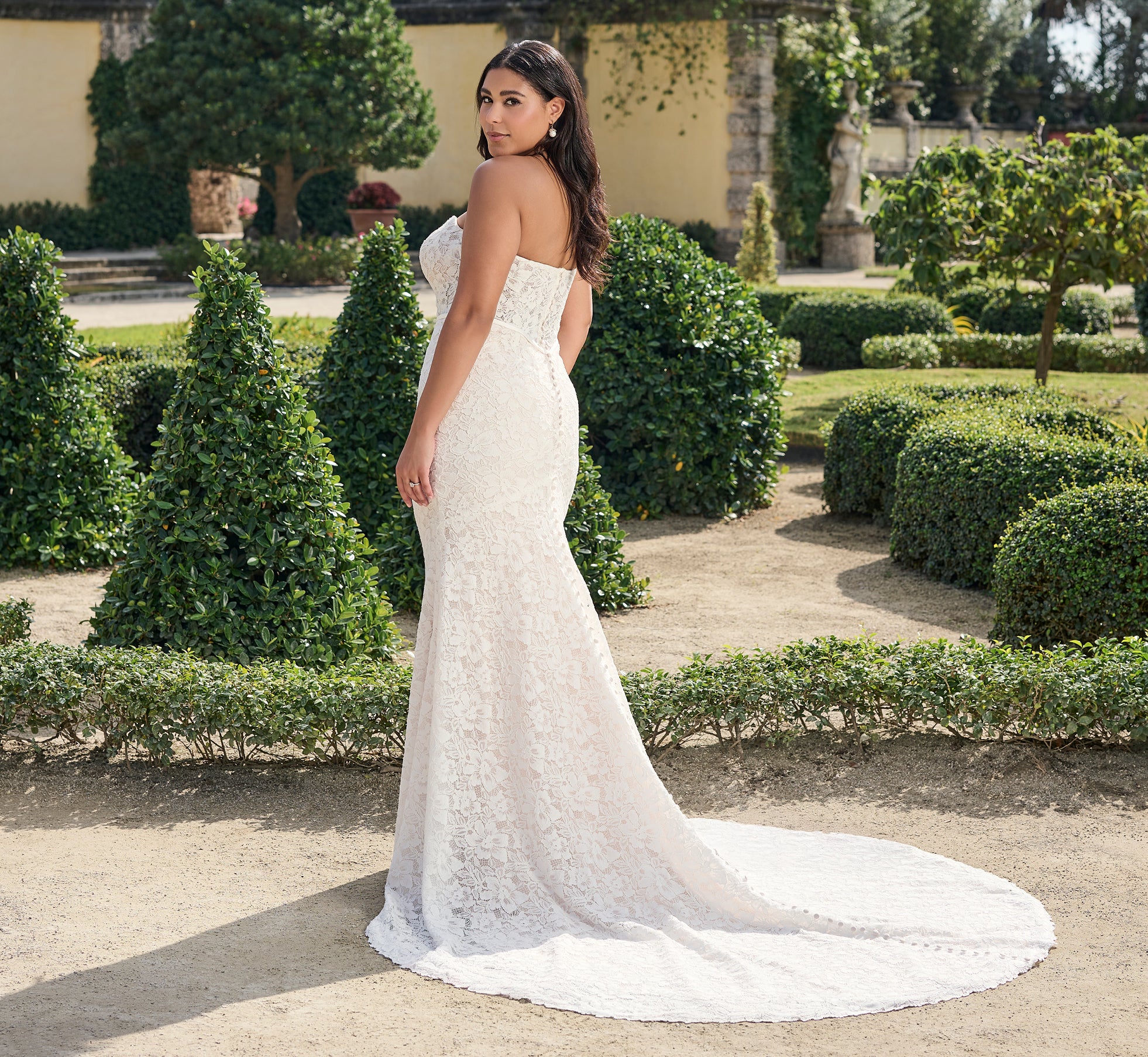 All Over Lace Slim Gown with Mikado shrug in Ivory Almond - Image 4