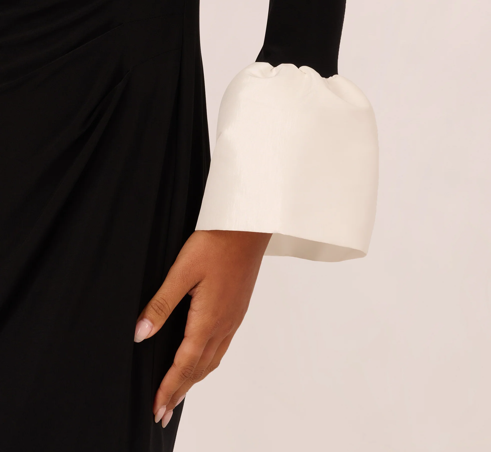 Bell Sleeve Jersey Sheath Dress In Black - Image 5