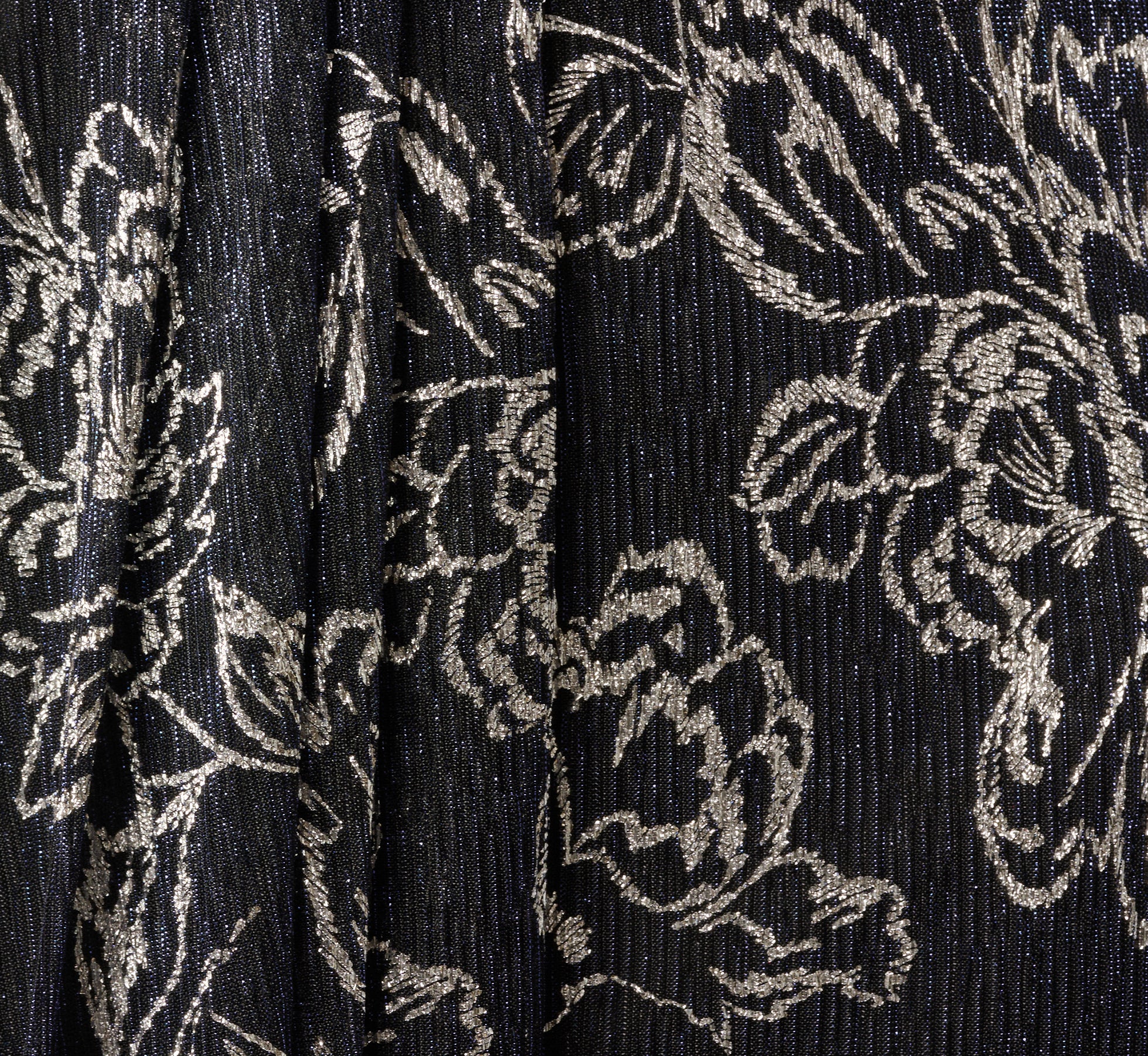 Metallic Crinkle Floral Midi Halter Dress In Black Gunmetal - Image 6