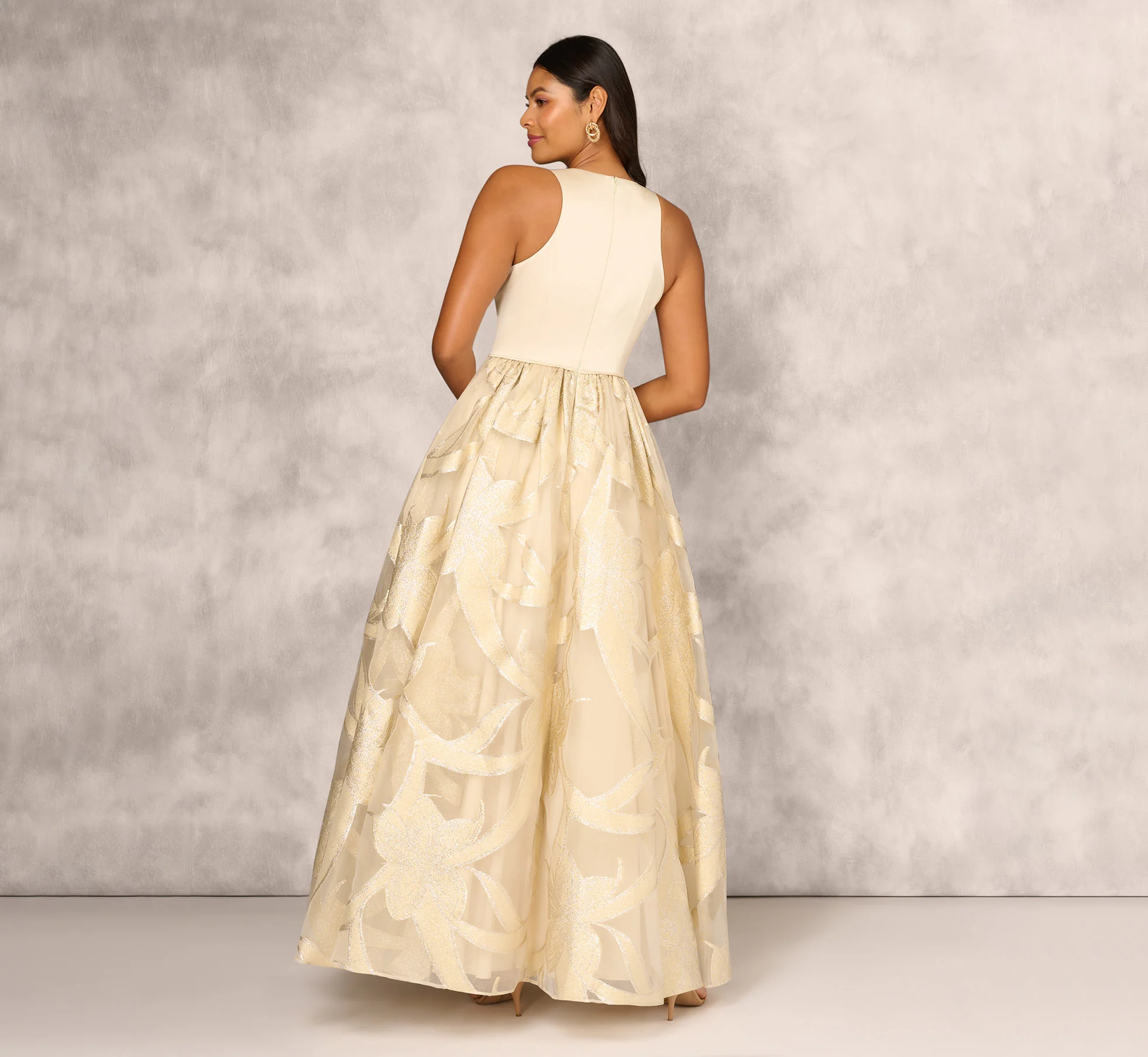 Metallic Jacquard Sleeveless Ball Gown With Crinoline Details In Light Gold - Image 5