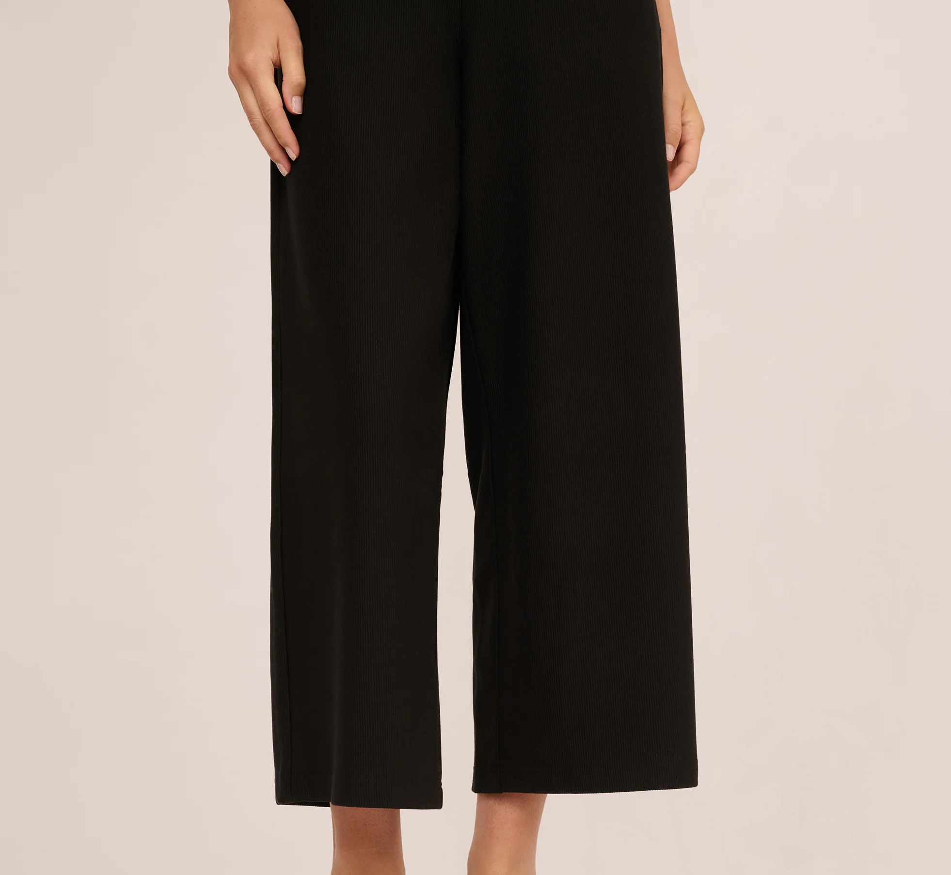Wide Leg Rib Knit Cropped Pant In Black - Image 4